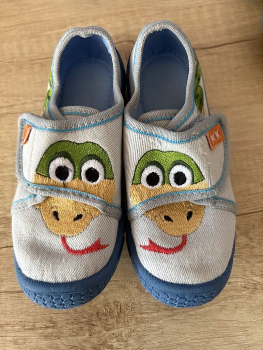 Детски пантофи за момче