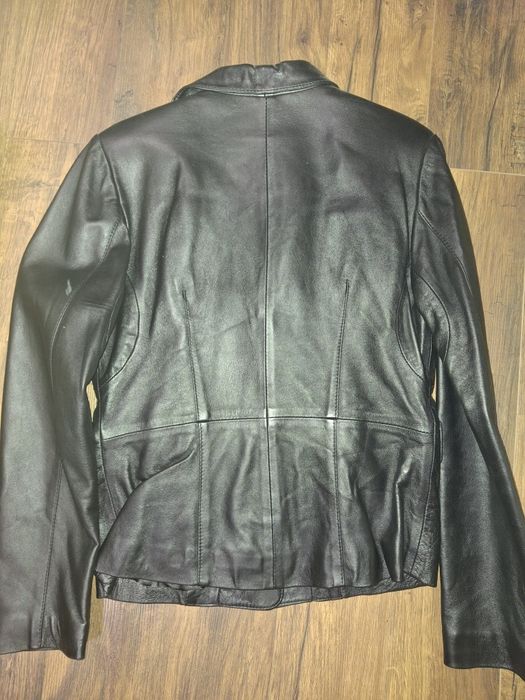 Чисто ново дамско яке от естествена кожа. Купуване от Гърция