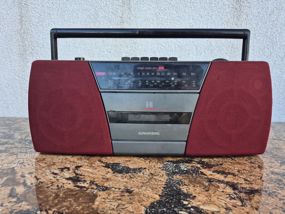 Radio casetofon marca Grunding model RR400 ,made in Germany,