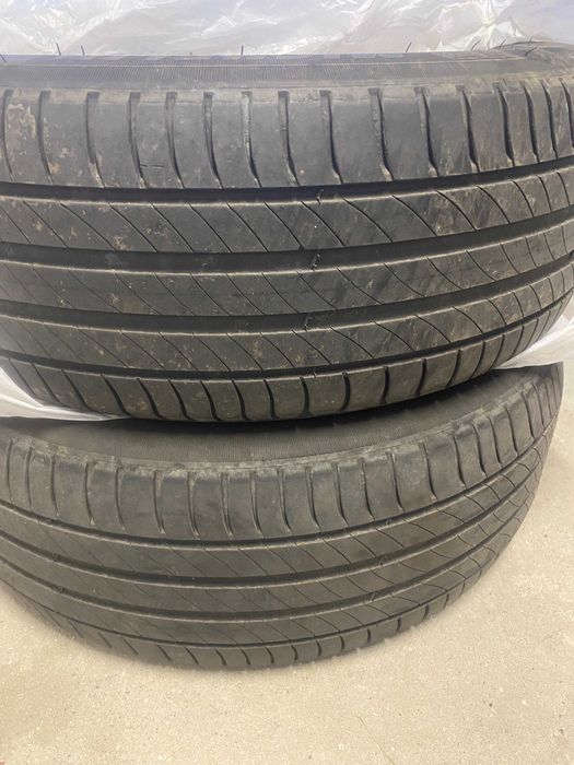 215/55 R17 - 2x Anvelope Continental M+S / 2x Anvelope Michelin vara