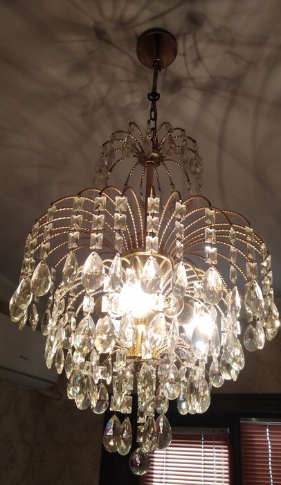 Хрустальная люстра Фонтан