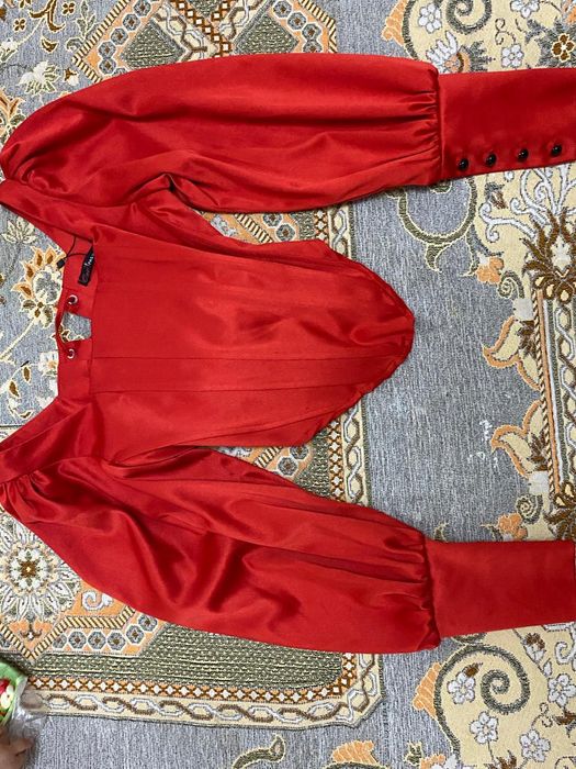 Сатылады 7000 , 2 рет киілген.