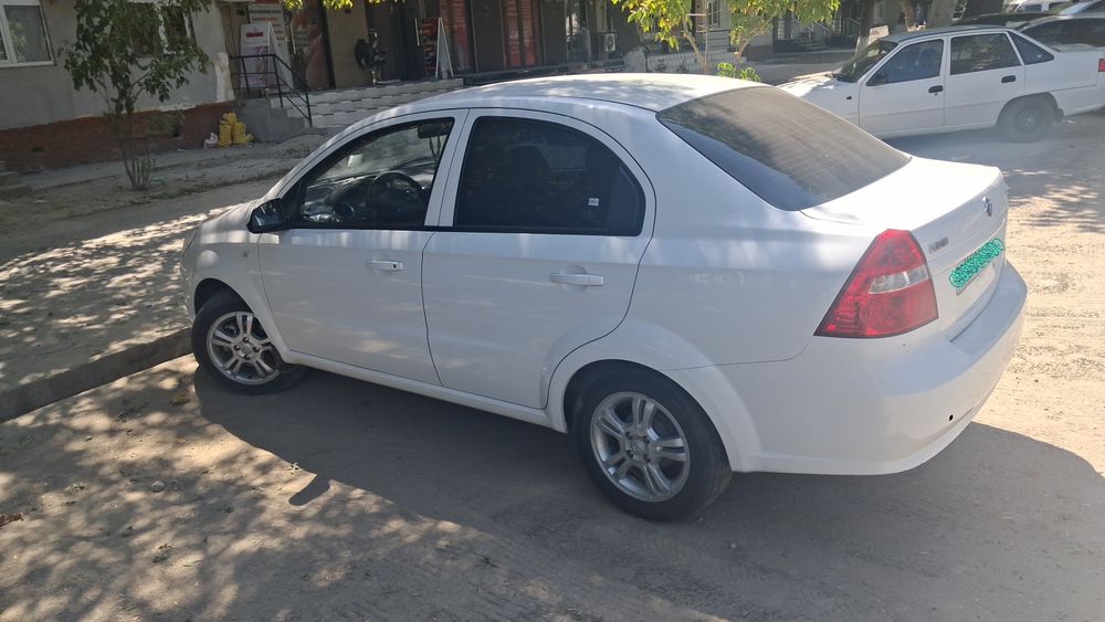 Продаётся автомобиль