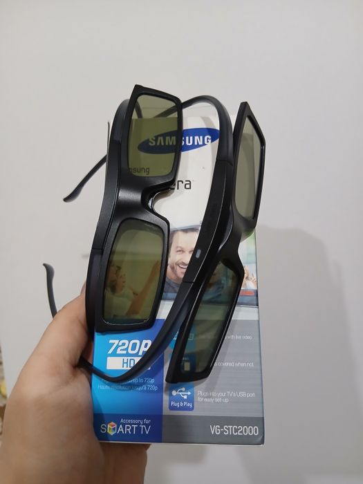 2 пары 3D очков и Вебка Samsung 5000т