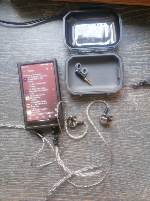 Продам плеер Fiio JM 21 с наушниками TRN Shell