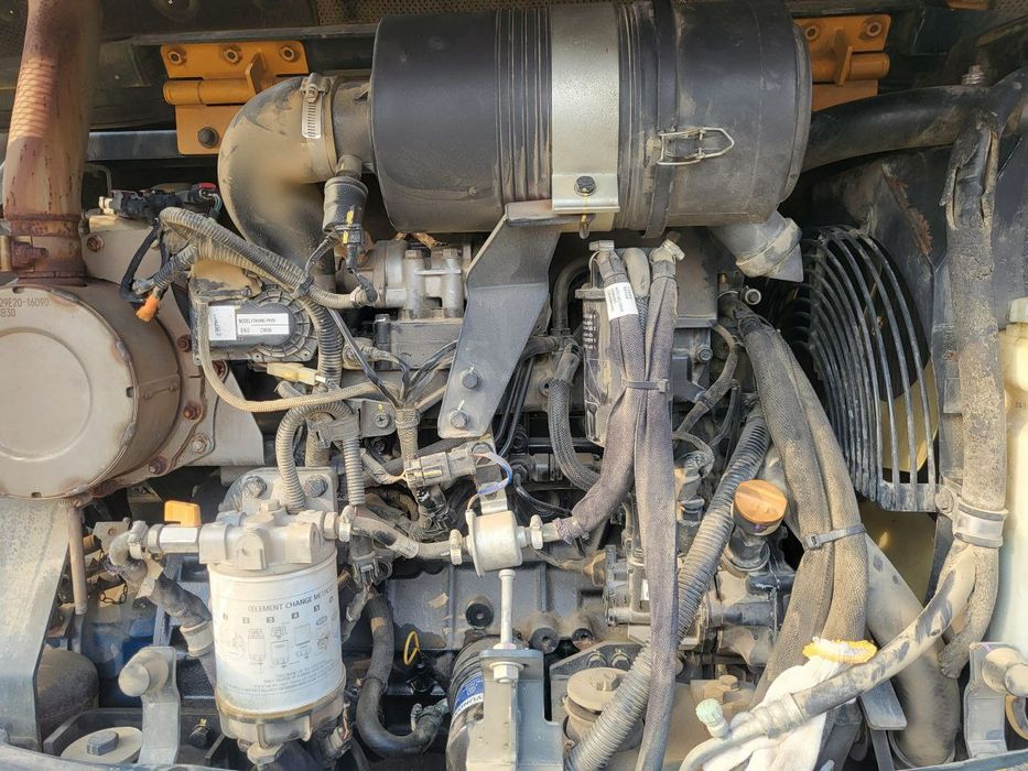 Экскаватор хундай 60 талик сотилади 27 март куни кариядан кириб келди.