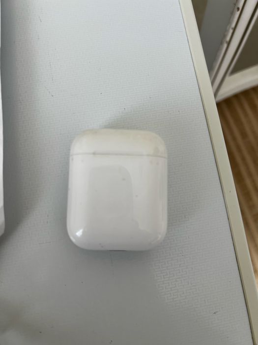 Продам airpods 2 оригинал