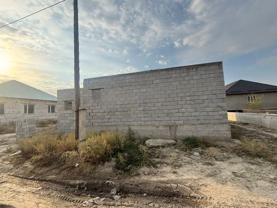 Продам дом не достроенный