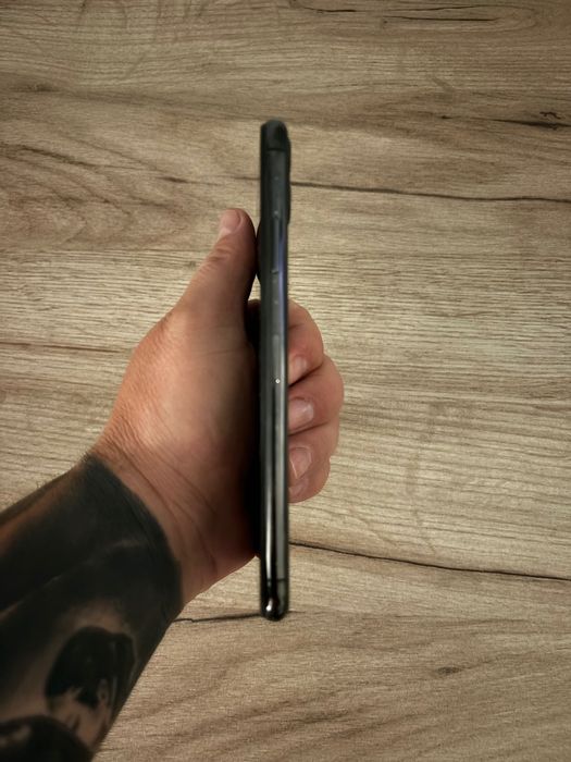Vând iPhone 11 PRO MAX