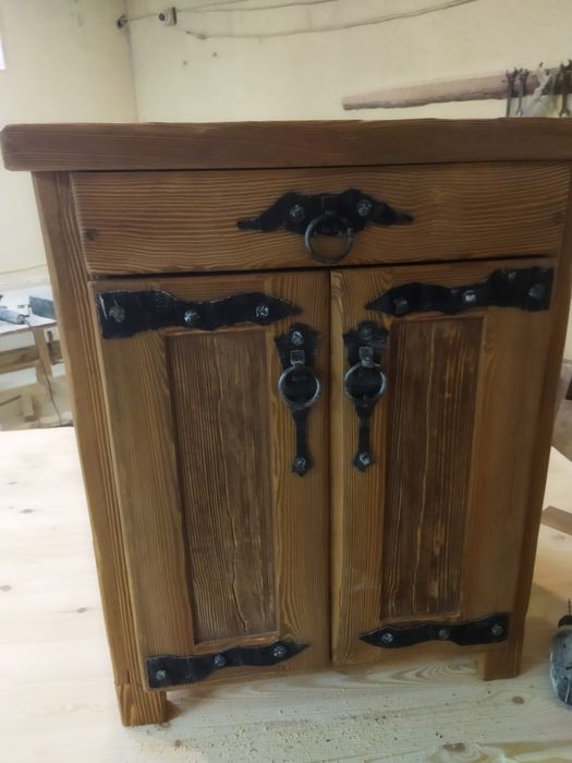 Комоды из натурального дерева под старину