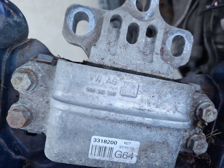 Tampon motor stanga Volkswagen Golf 6 (5K1) GTI [Fabr 2009-2013] 1K019
