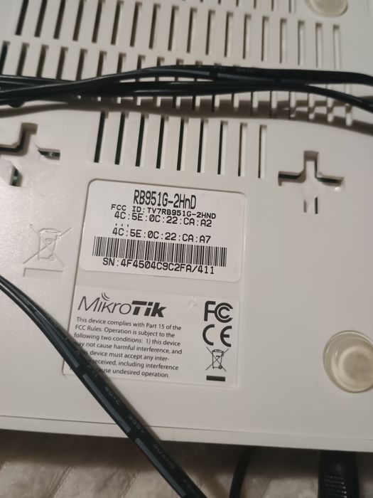 Router Wireless MIKROTIK Gigabit RB951G-2HnD