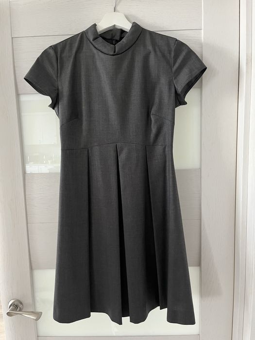 Шерстяное платье Max & Co