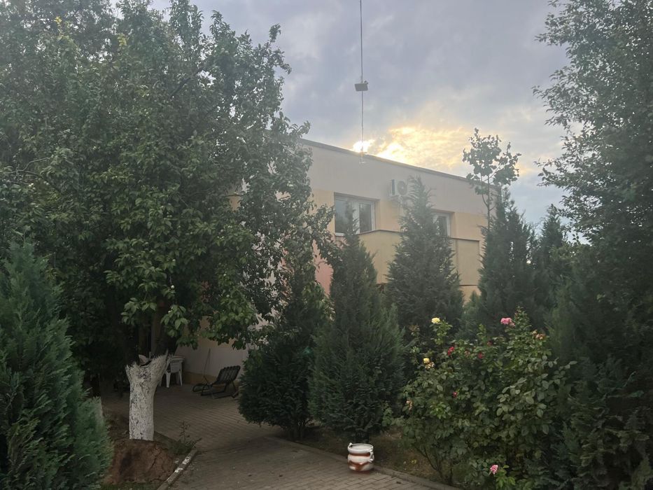 De inchiriat - Proprietate completa 4 apartamente pentru muncitori