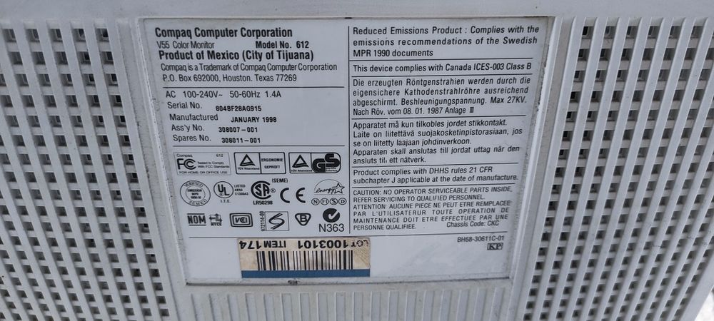 Монитор Compaq 18 инча - ултра здрав. С електронно лъчева тръба.