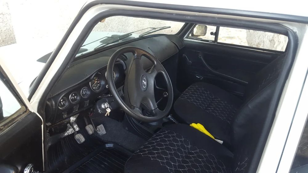 Ваз 2106 Жигули белого цвета