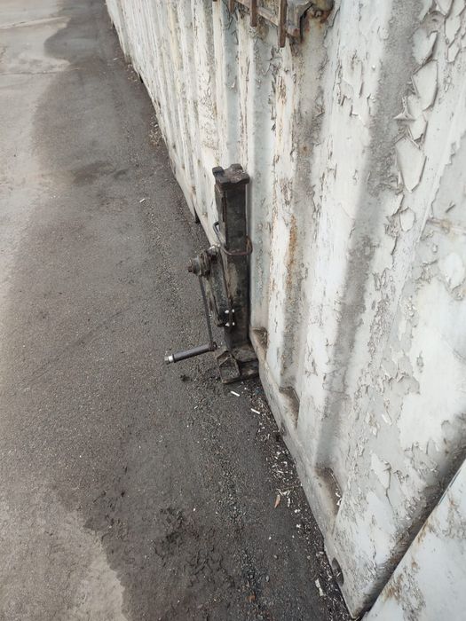 Путёвые домкраты