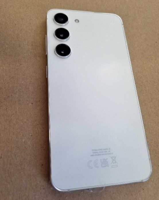 Samsung s23 beige