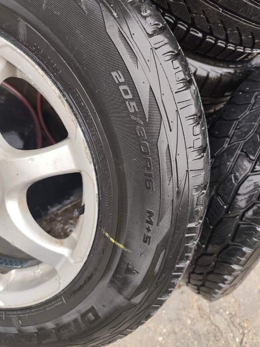 4бр всесезонни Cooper Discoverer M+S 205/80 R16 с джанти