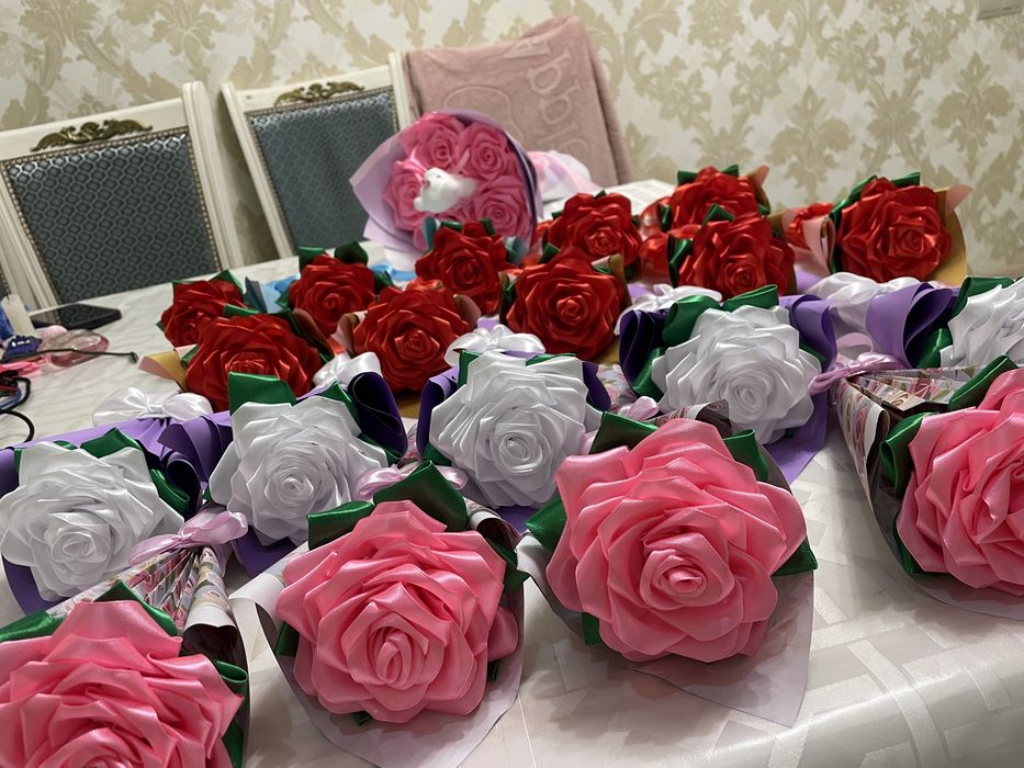 цветы,атласные букеты