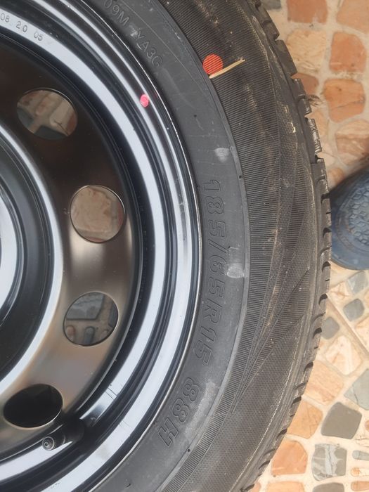 Vand roata noua!