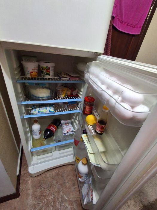 Продам холодильник