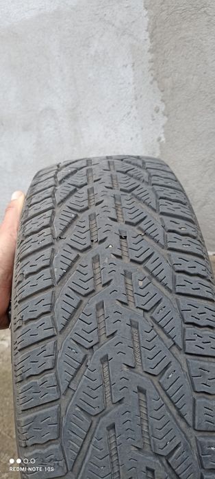 Vând 2  cauciucuri all seaseon 185/55 r15 ca noi