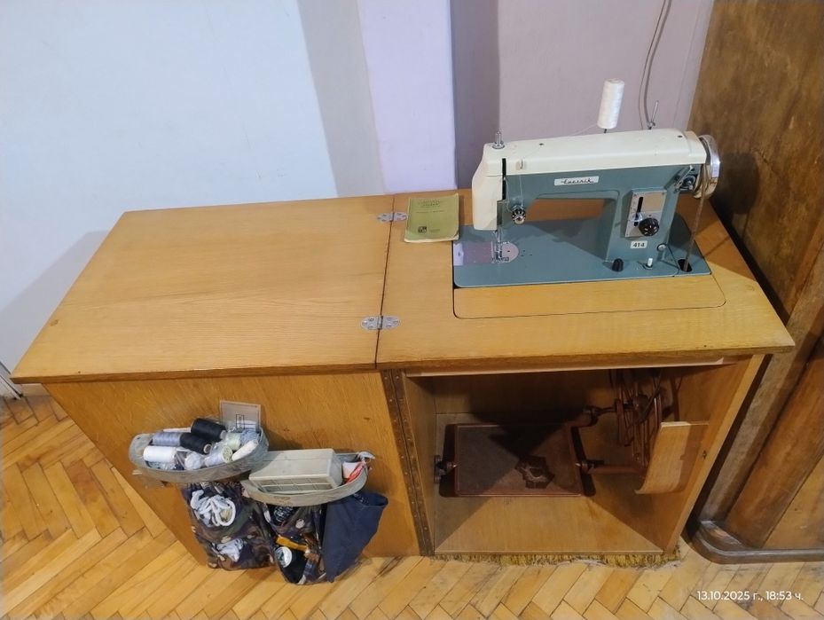 Ползвана домашна шевна машина "LUCZNIK" (Полша) клас 414