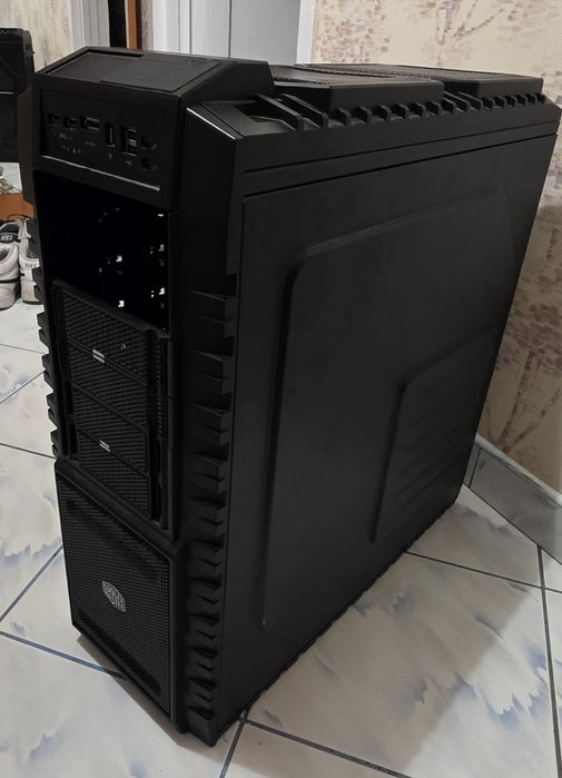Carcasa Cooler Master HAF X + Sursa Techsolo - 730W