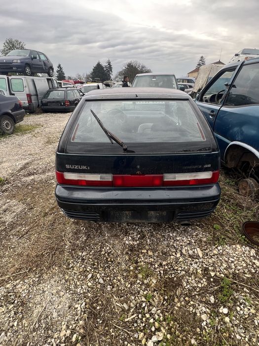 Suzuki Swift 1.3 НА ЧАСТИ