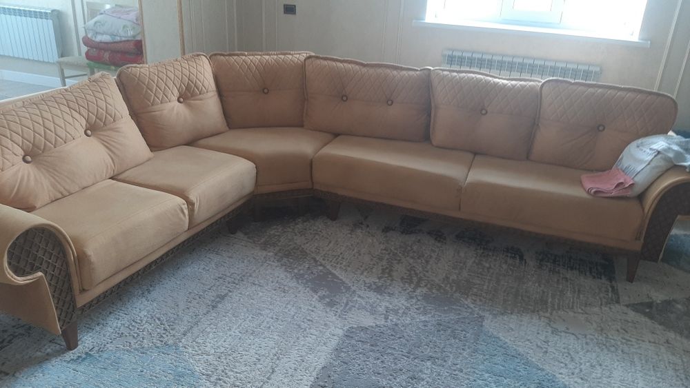 Диван-350000 мың новый.550мыңға алғанбыз..