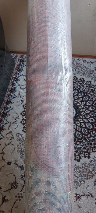 Ковры новые 200/300