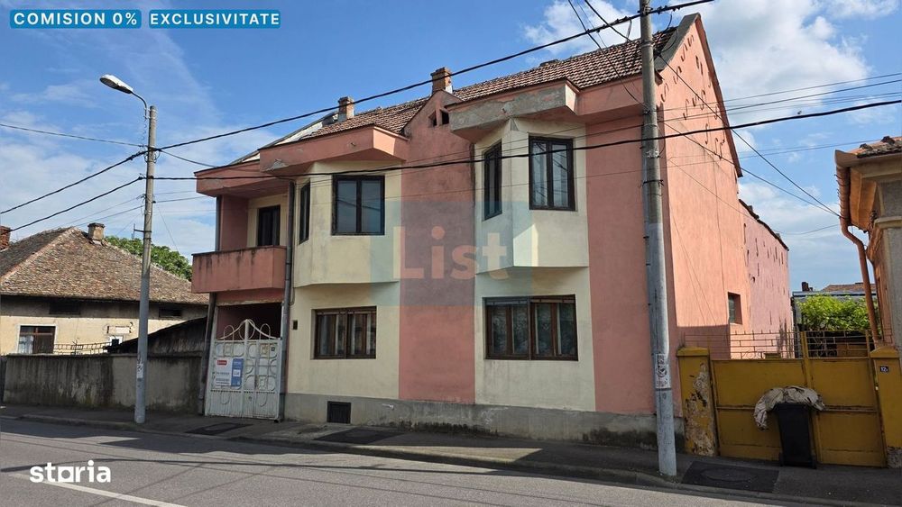 Casa 8 camere + Teren 441 mp, Central