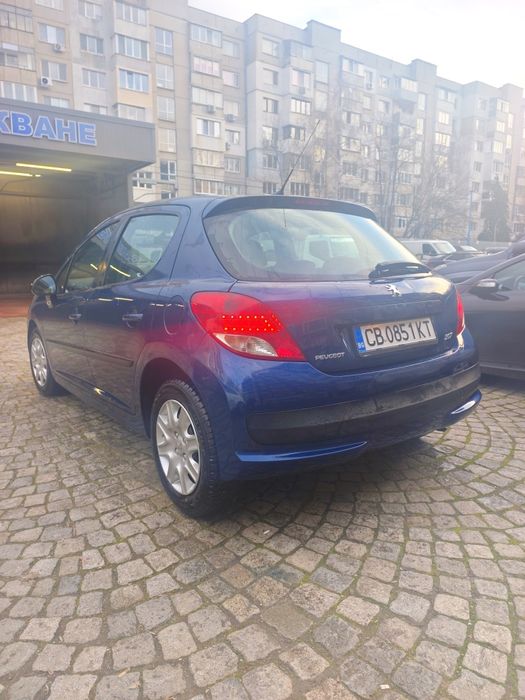 Пежо 207/2010гPeugeot 207