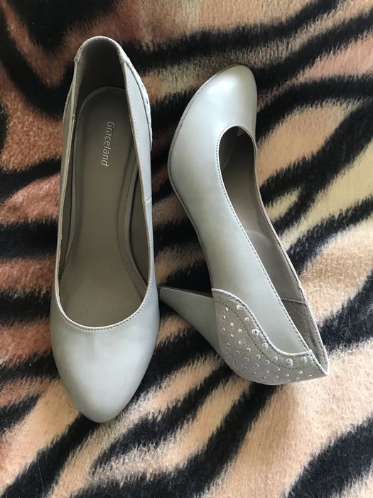 Pantofi cu toc de 7cm din piele