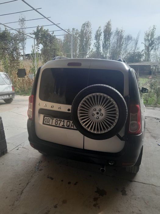 Lada Largus mashina zor Moy yemaydi Balon yangi 7orindiq 3ta 30talik