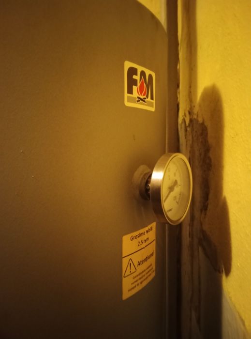 Boiler cazan apă, pe lemne 90 litri FM folosit