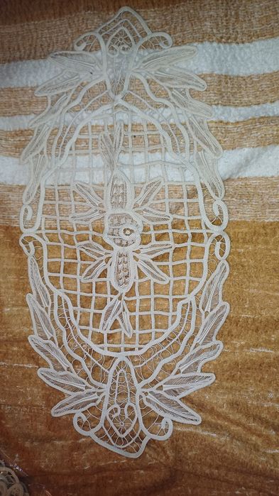 Vând mileuri de macrame