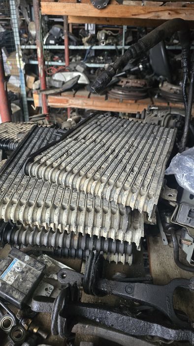 Radiator ulei ,alternator,pompa injectie mitsubishi l200