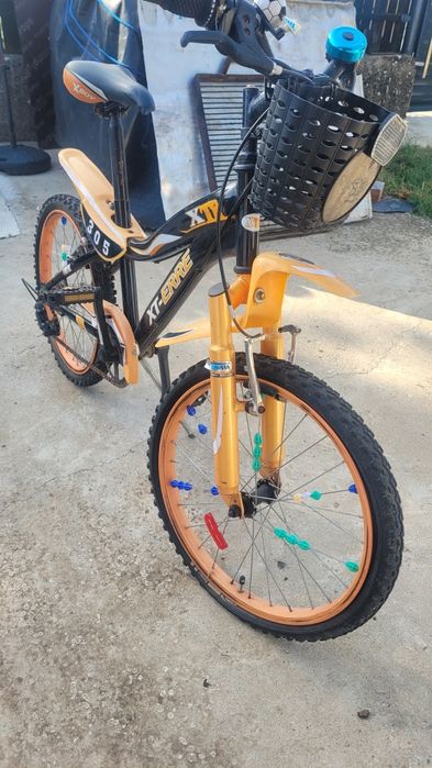 Vând bicicleta în stare buna