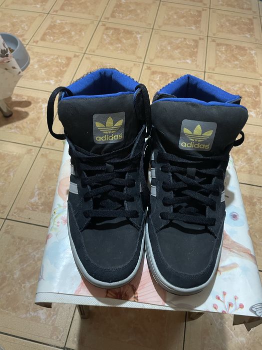 Adidas - marimea 44