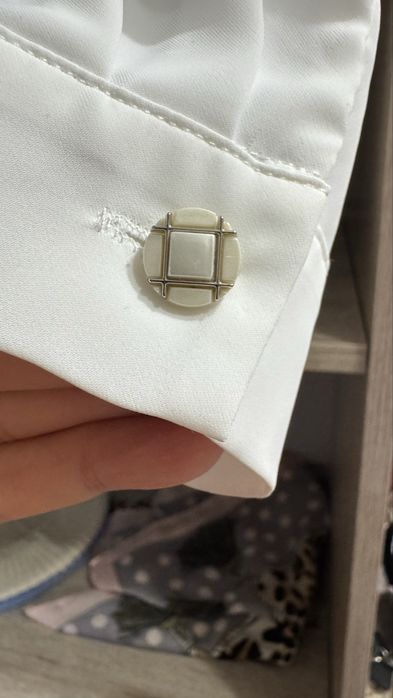 Продам блузку женскую