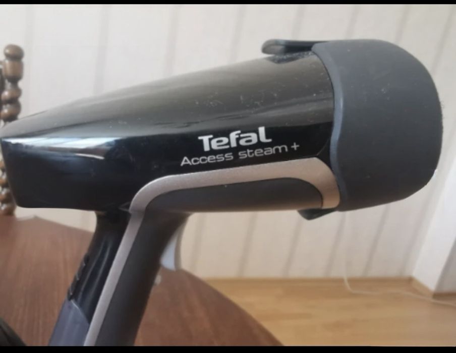Уред за гладене на пара Tefal Access Stream+
