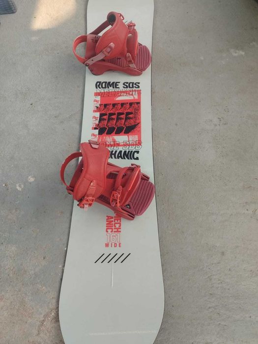 Vând Placa Snowboard 160 cm plus legaturi