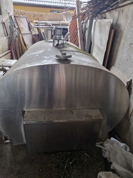 rezervoare de inox, bazine de inox, cisterne de transport