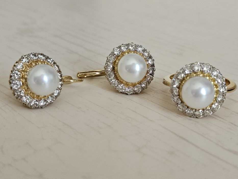 Продам бриллиантовый комплект