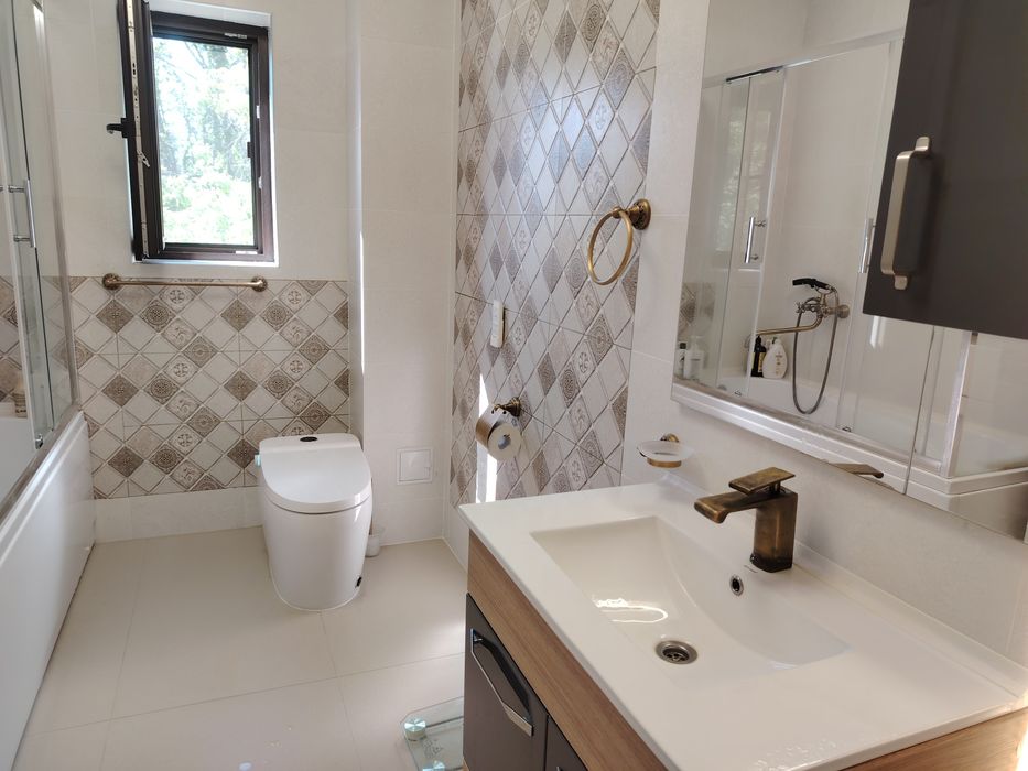 Vând  casa P+2 zona Măgurele Ilfiv