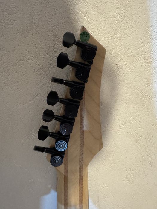 VÂND/SCHIMB Harley benton multiscale  7 BBB