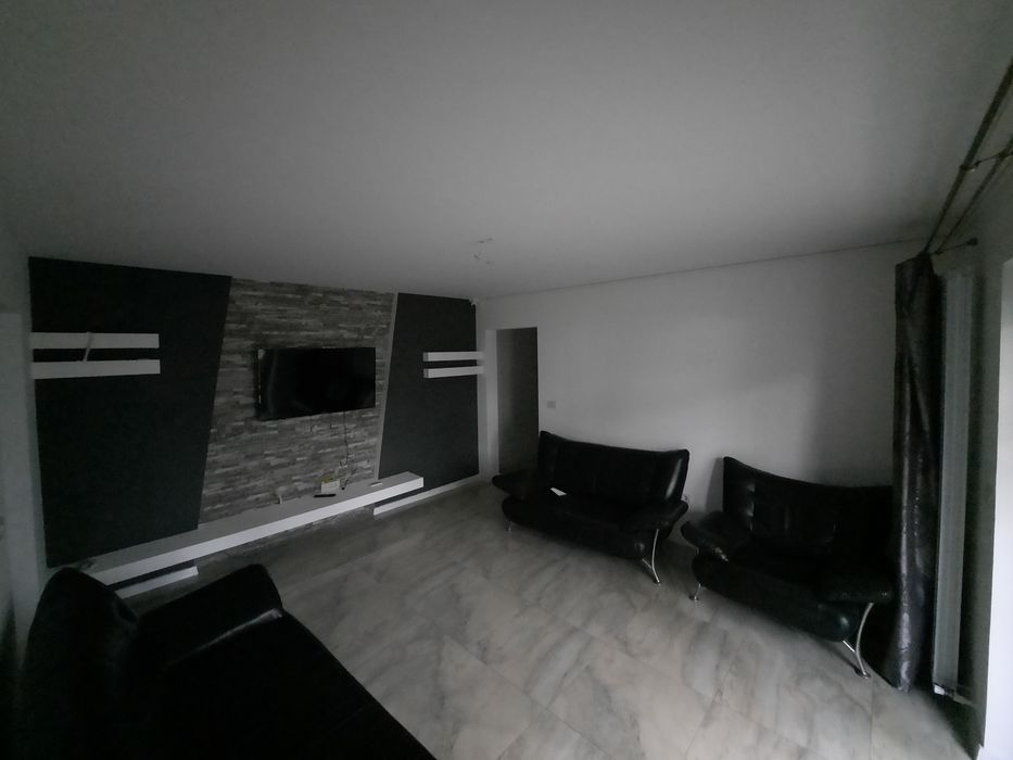 Vand  spațiu comercial