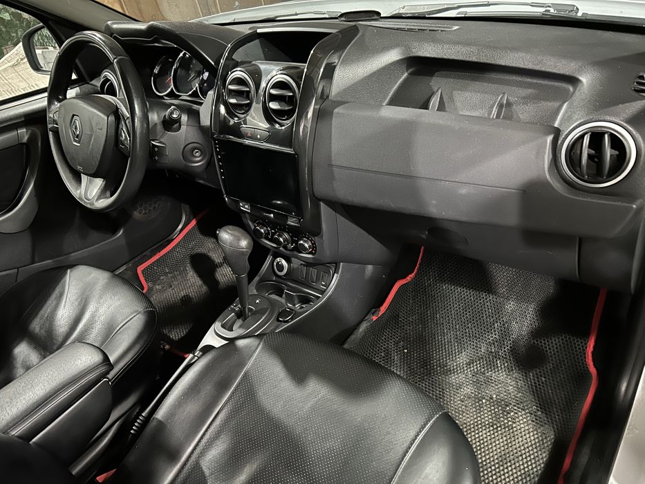 Продам Рено дастэр